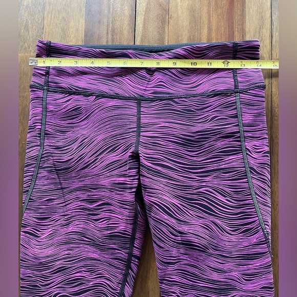 Lululemon On Track Crop Life Lines Polar Pink Black - Picture 6 of 13